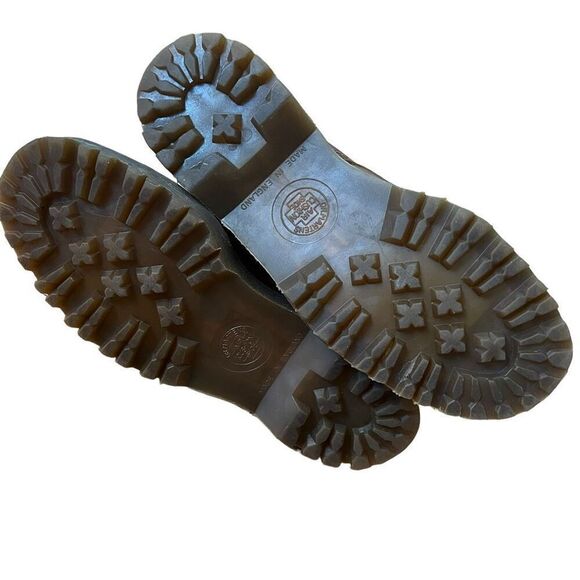 Dr. Martens 6-Eye Brown Leather Boots Size 9 Women’s - Picture 6 of 7